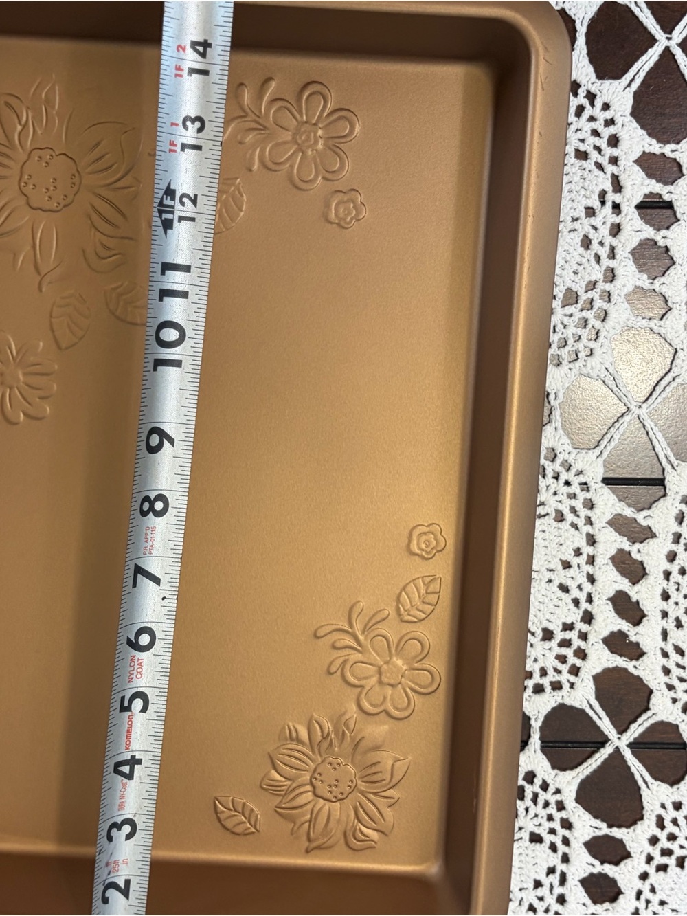 Gibson Country Kitchen Non-Stick Steel Floral Embossed 4-Piece Bakeware Set New - Picture 11 of 16